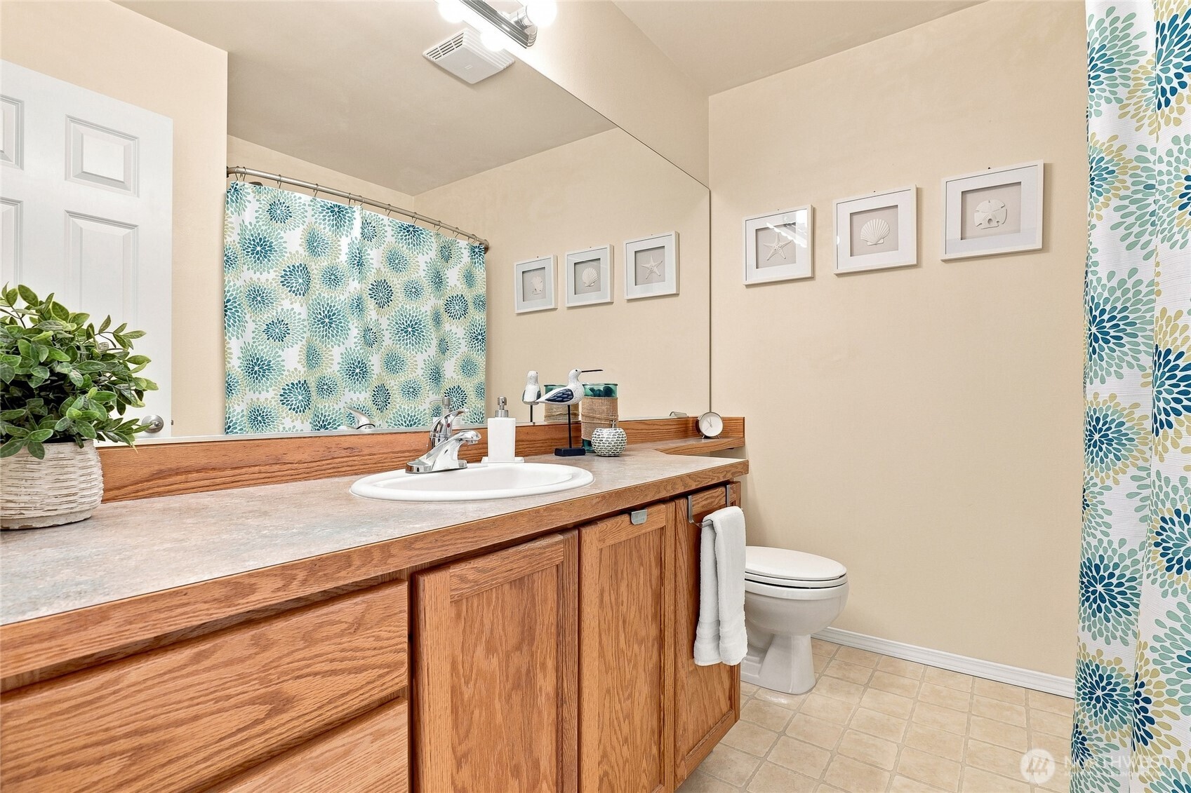 2527 143rd Street A Property Photo 21