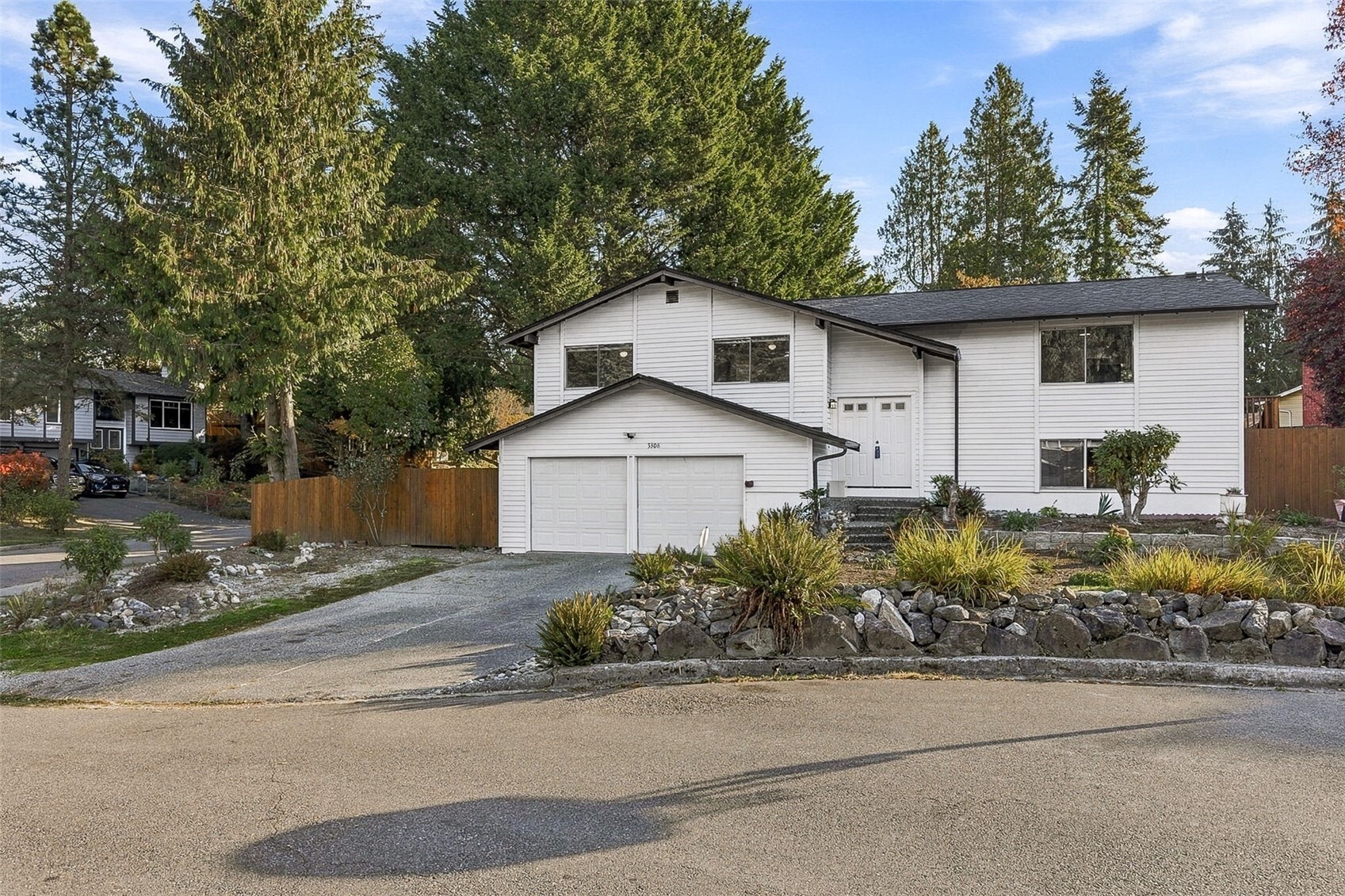 5308 145th Street Property Photo 1