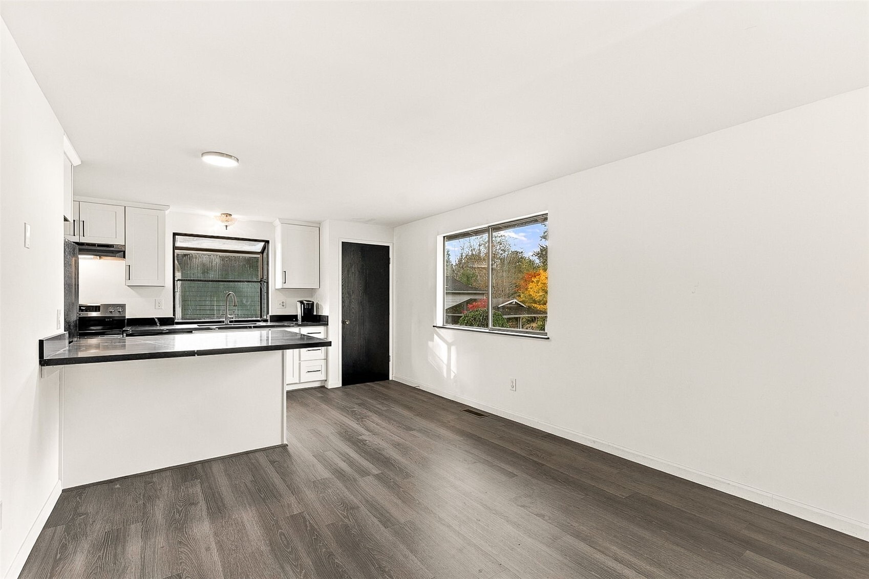 5308 145th Street Property Photo 2