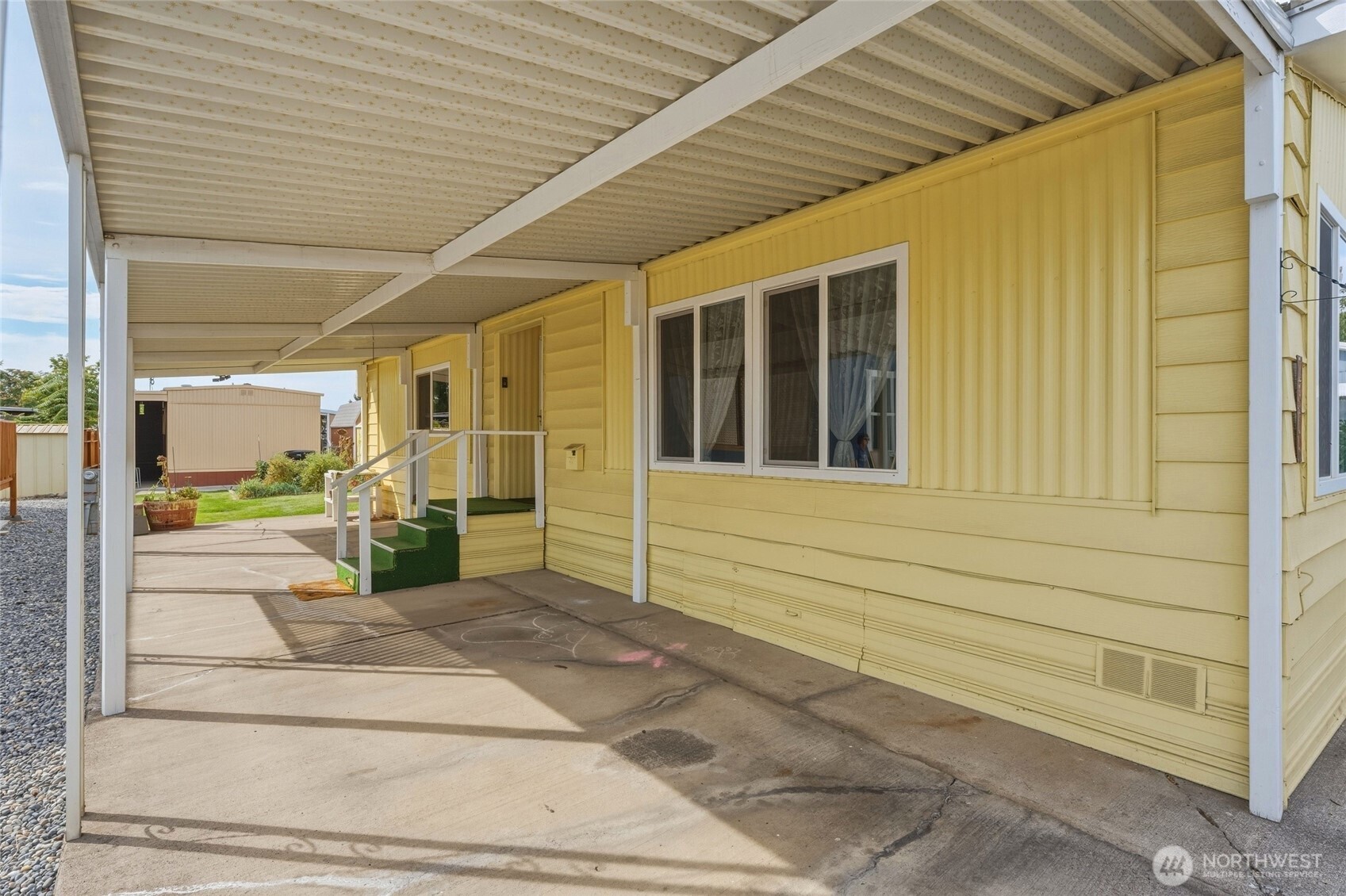 1304 Tollgate Lane Property Photo 4