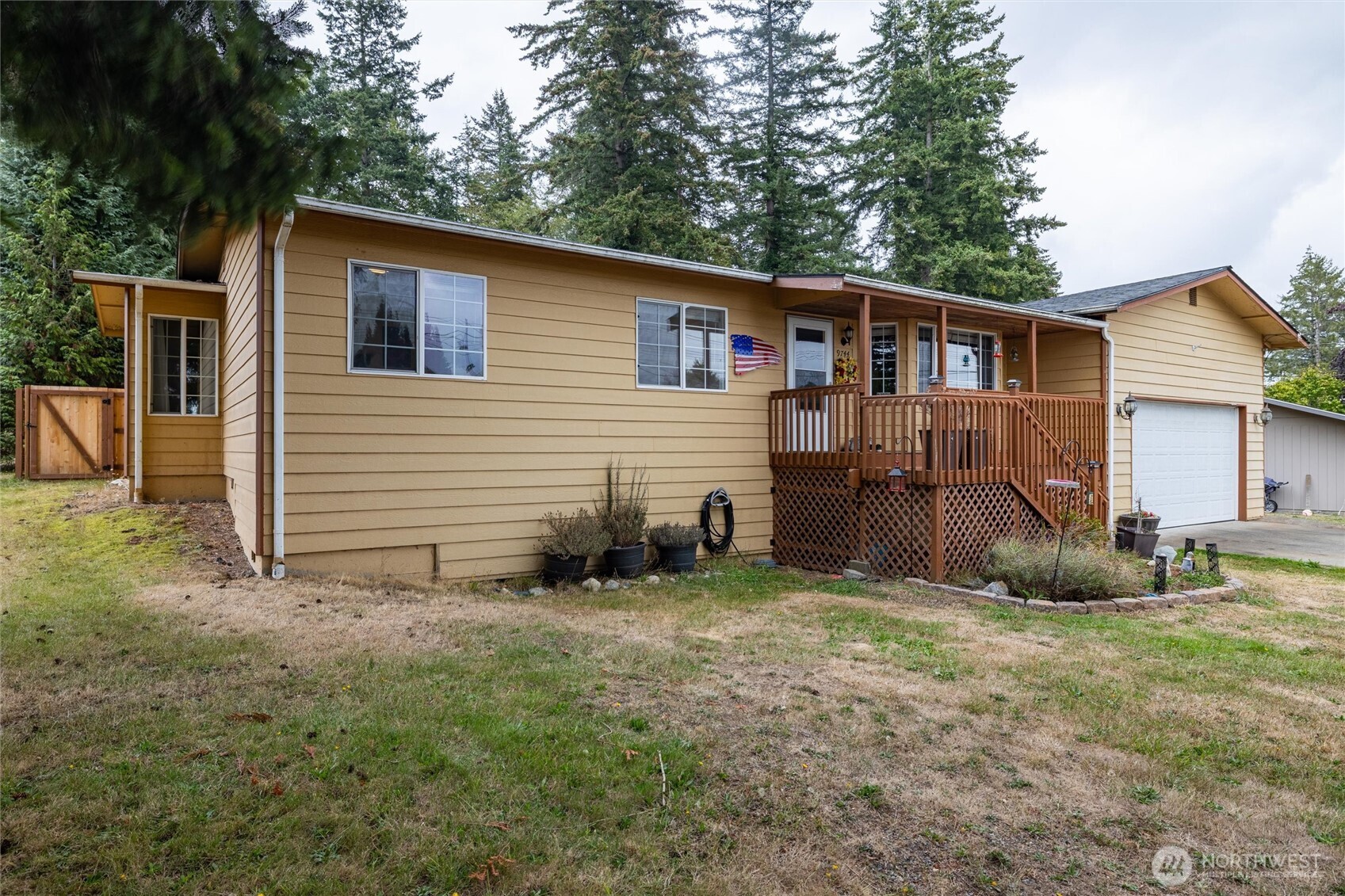 9744 Vista Terrace Property Photo 3