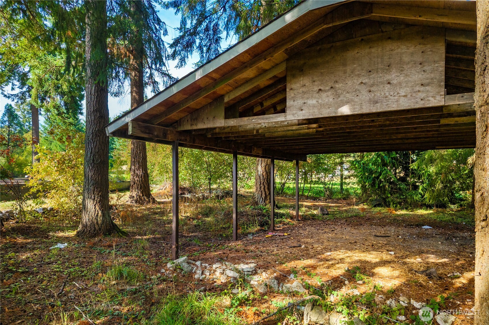 27601 Webster Road Property Photo 14
