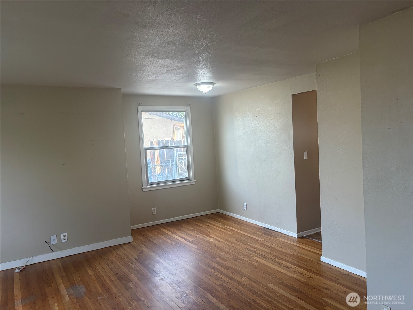 427 N Mattson Drive Property Photo 2