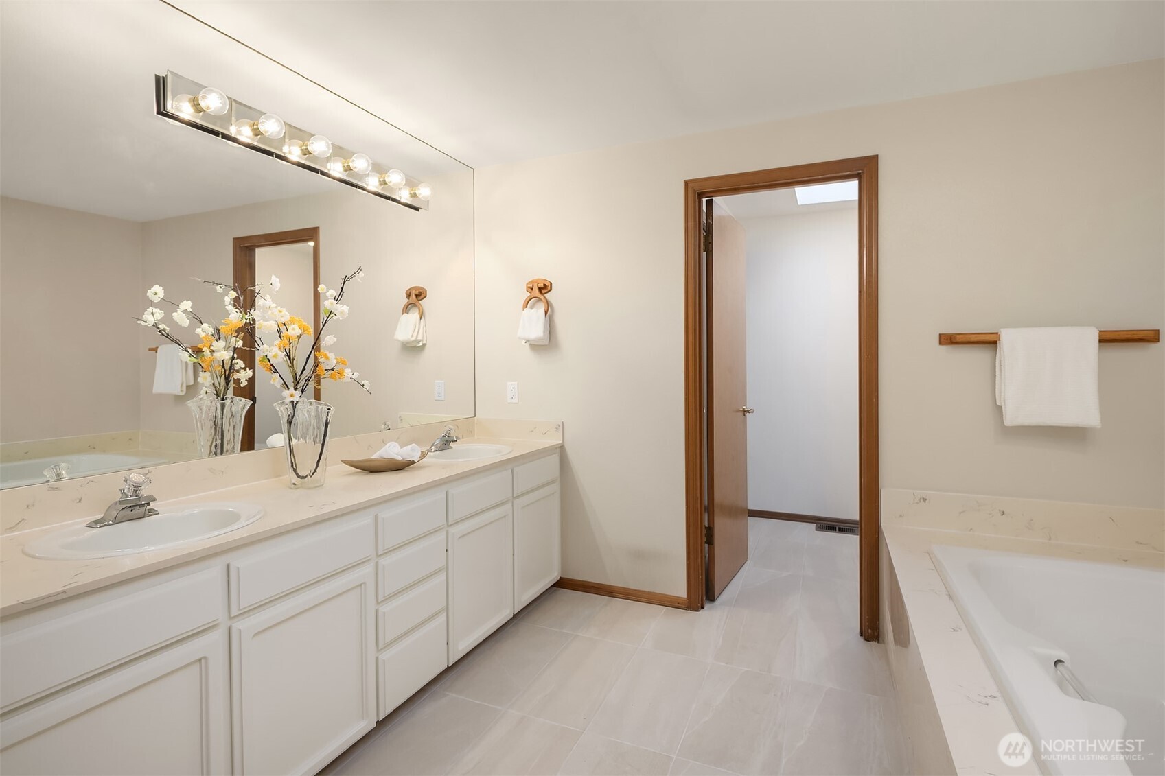 16612 14th Avenue Property Photo 20
