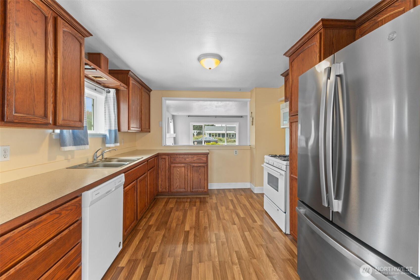 215 Milwaukee Boulevard Property Photo 10