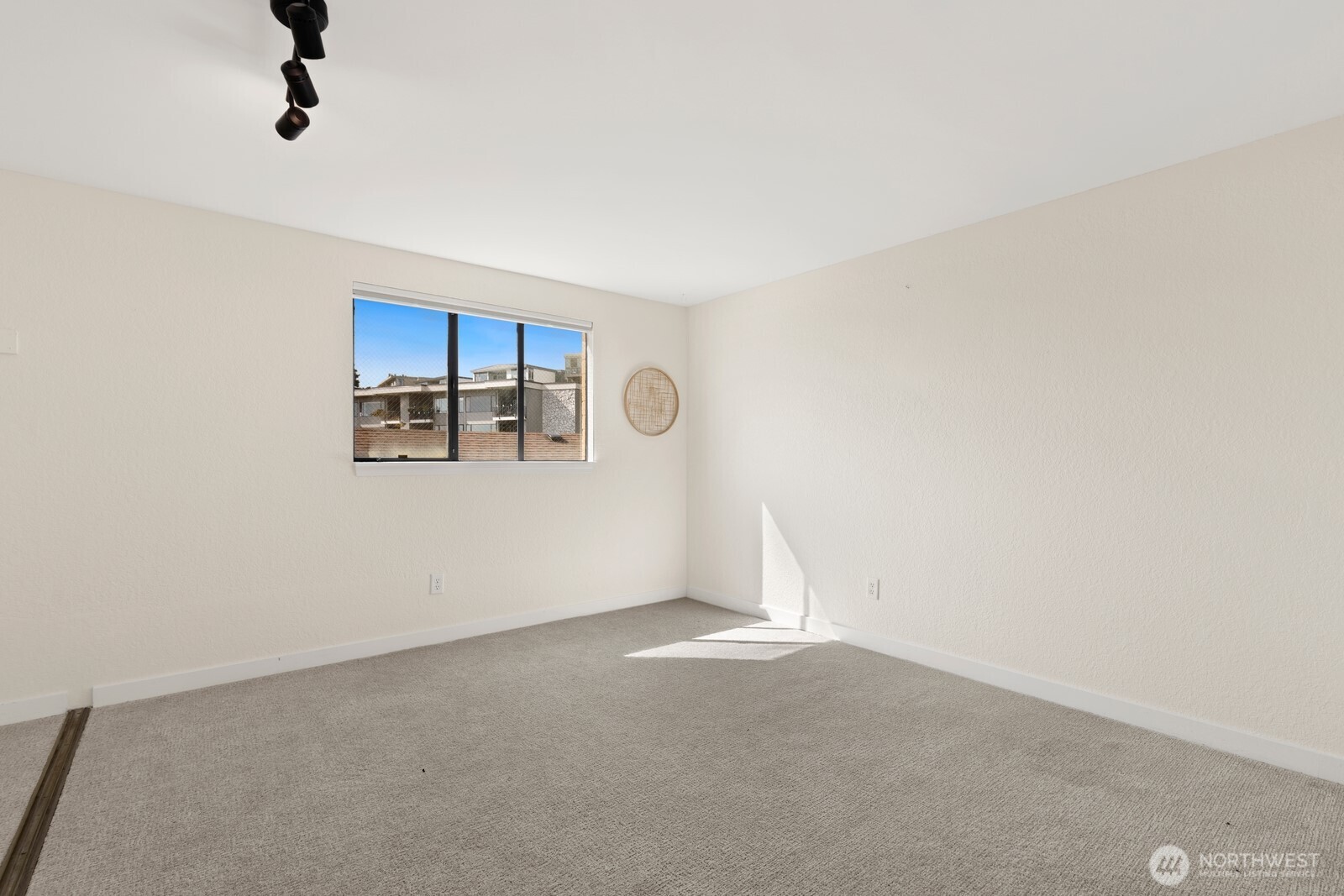 3710 25th Place 405 Property Photo 13