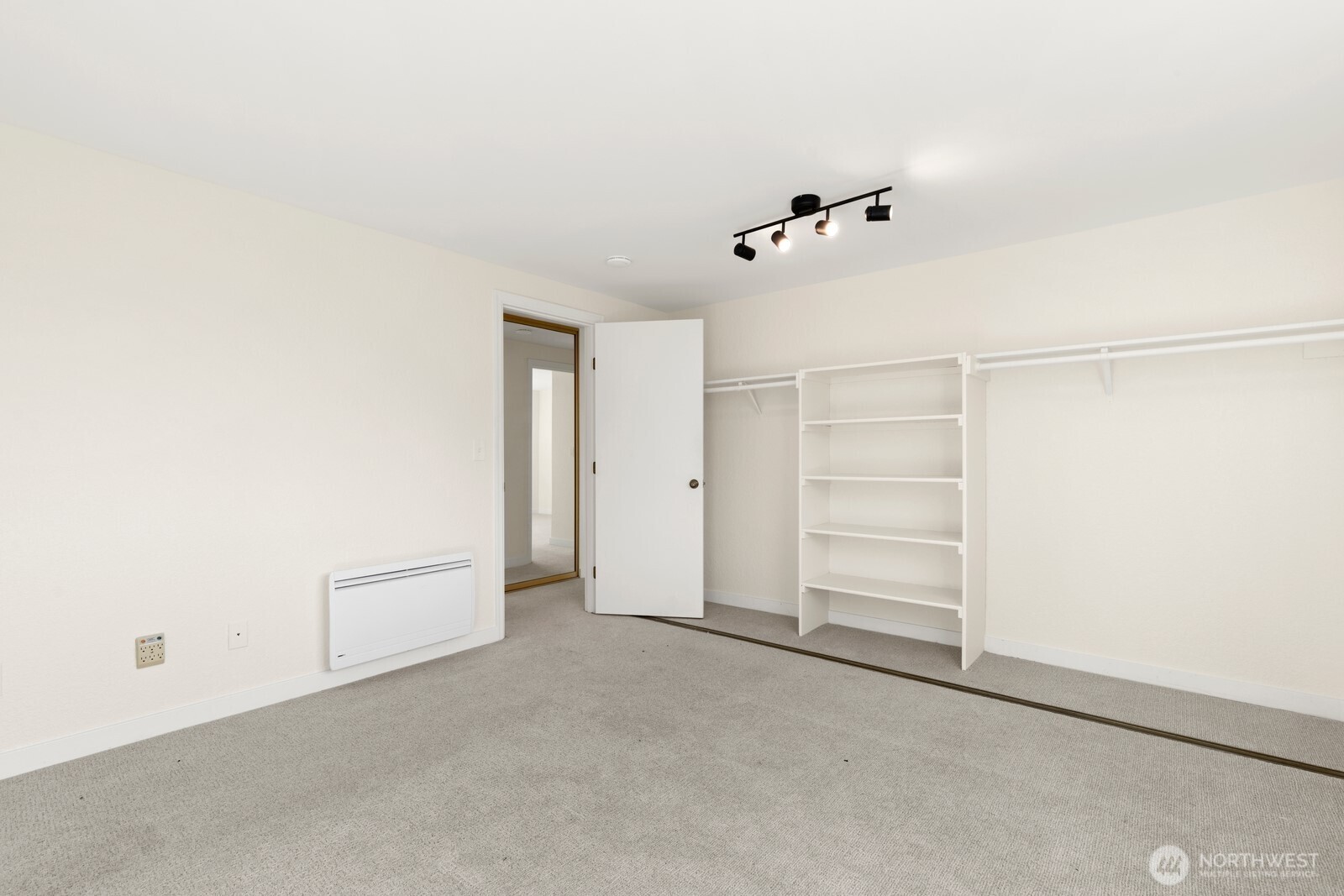 3710 25th Place 405 Property Photo 14