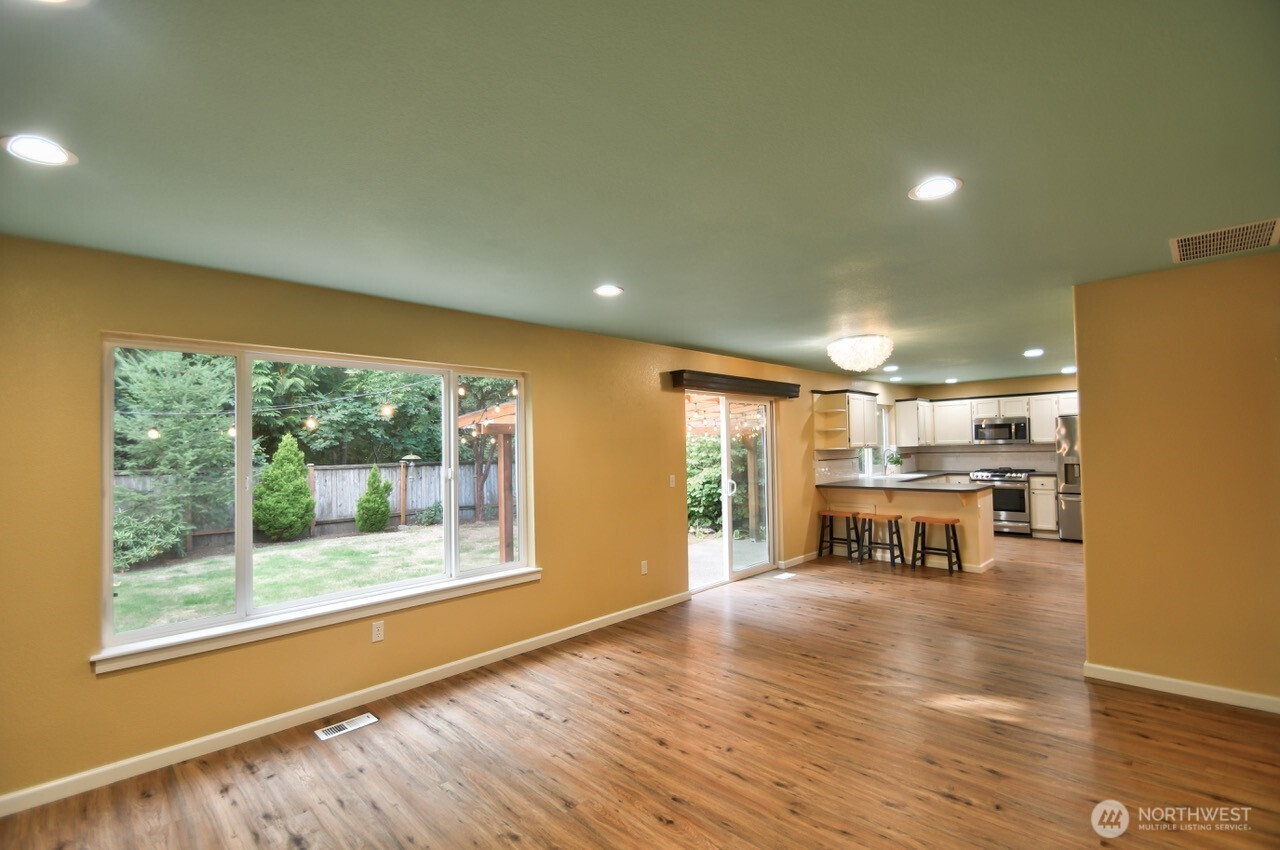 2927 Westside Drive Property Photo 8