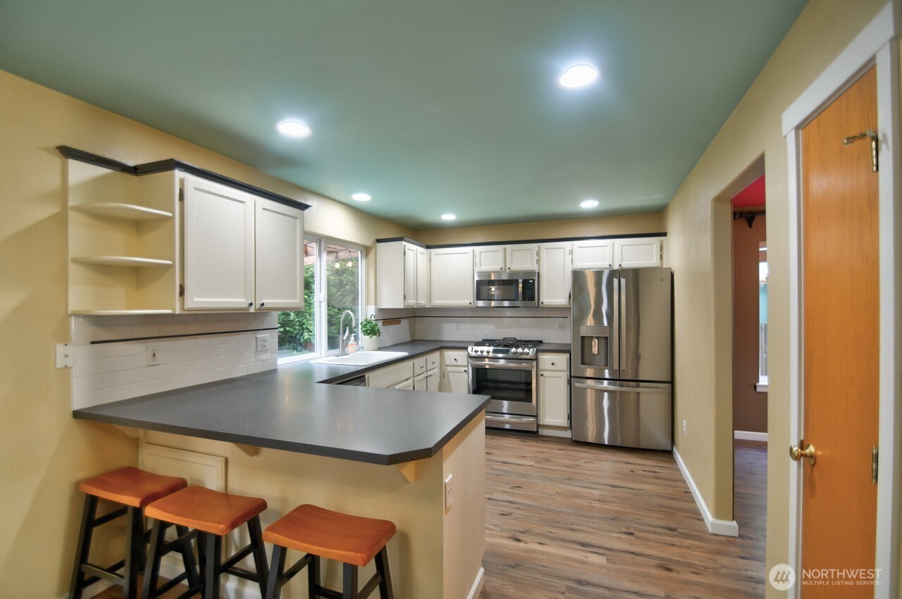 2927 Westside Drive Property Photo 10