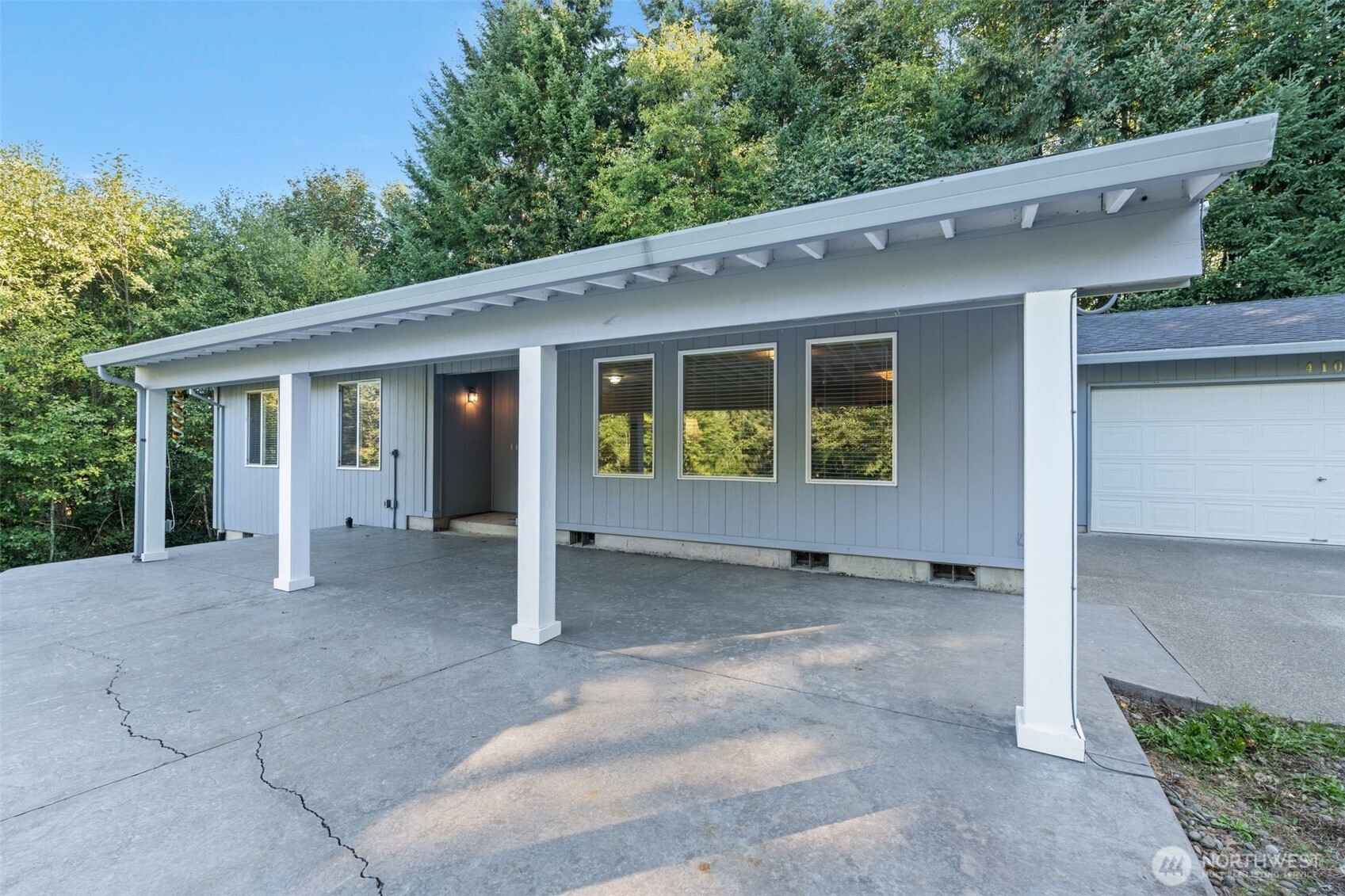 410 Vivian Road Property Photo 4
