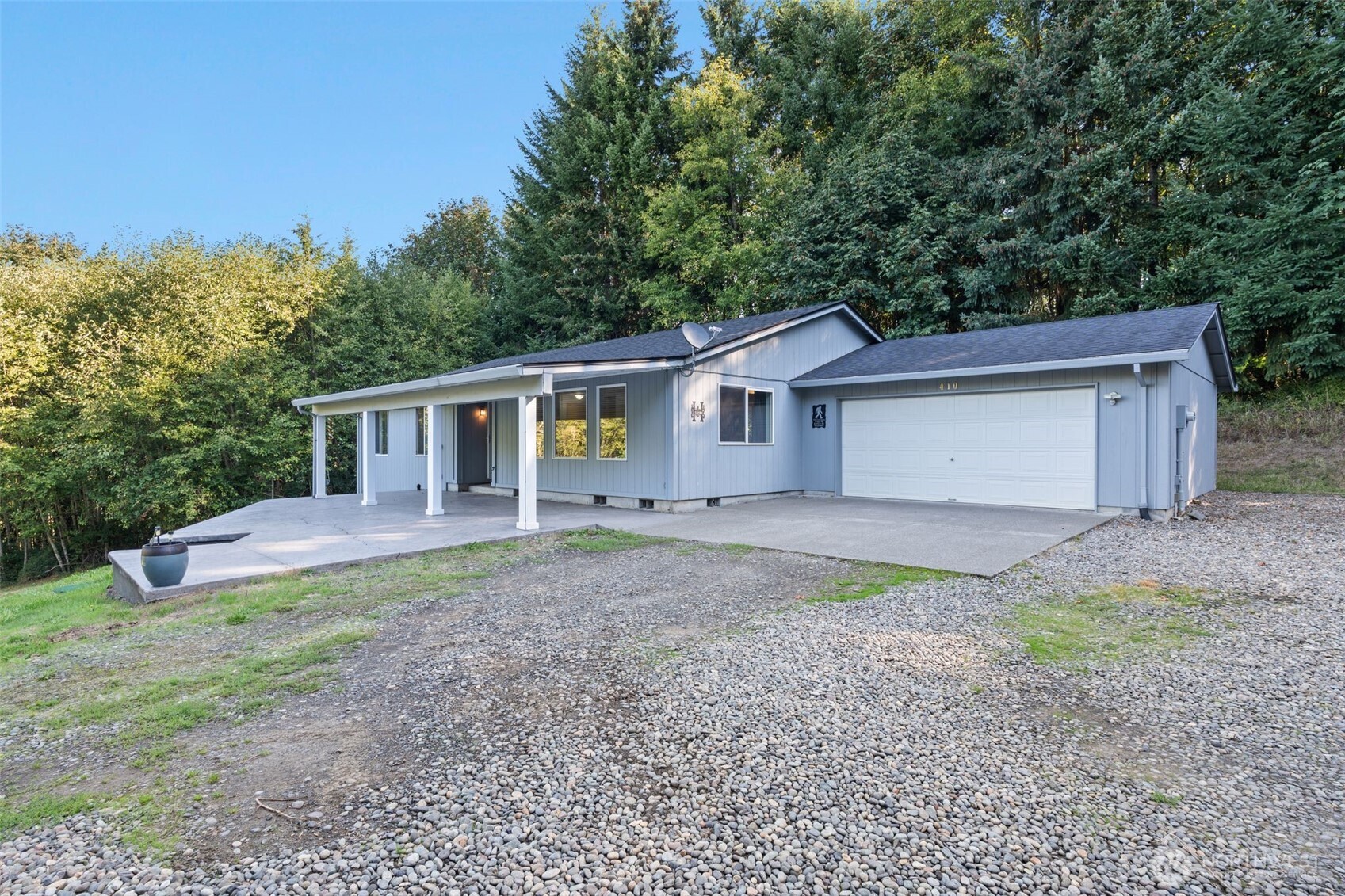 410 Vivian Road Property Photo 5