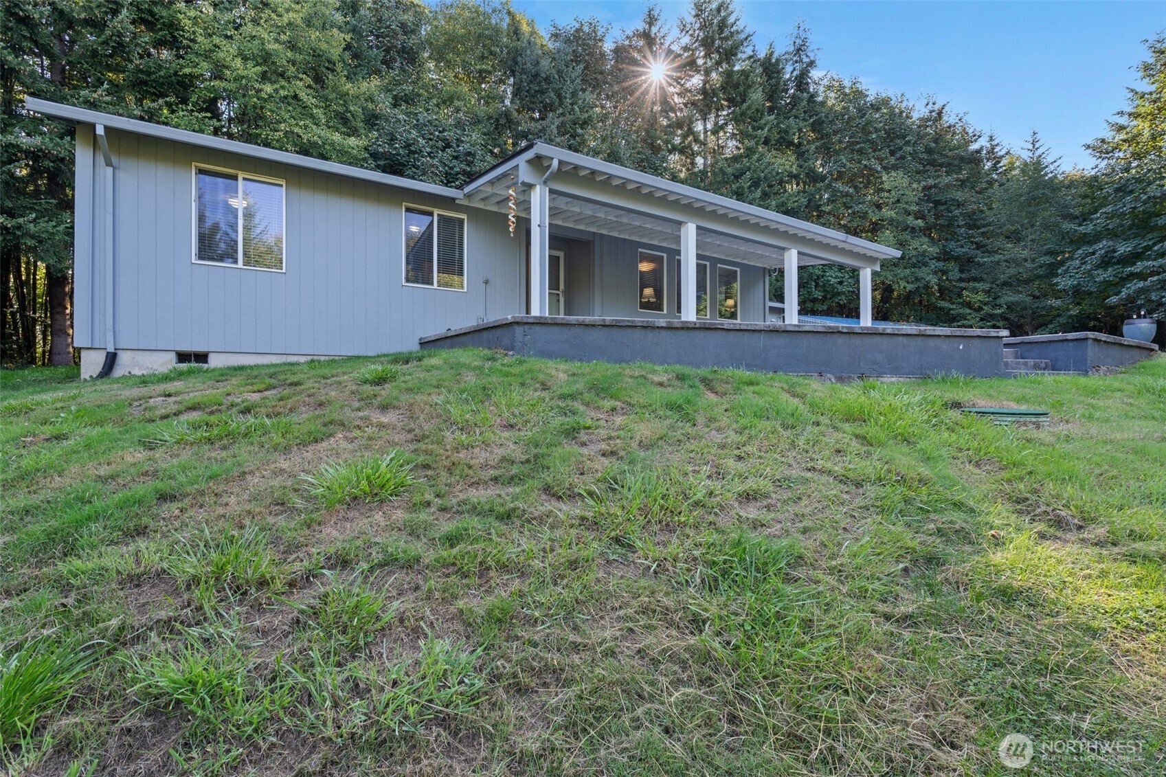 410 Vivian Road Property Photo 6