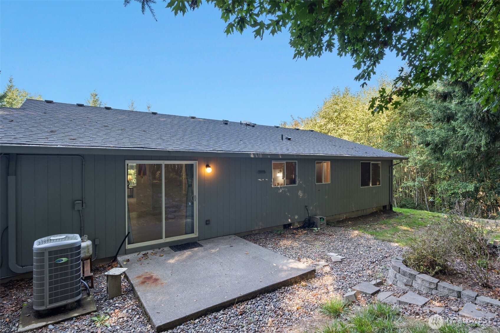 410 Vivian Road Property Photo 10