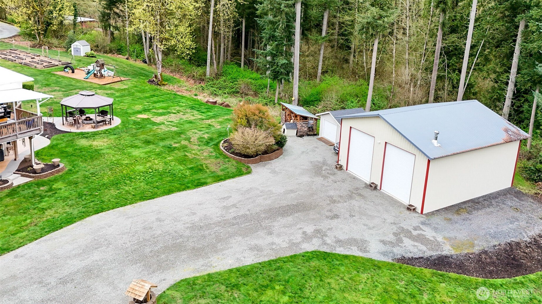 1317 252nd Street Property Photo 2