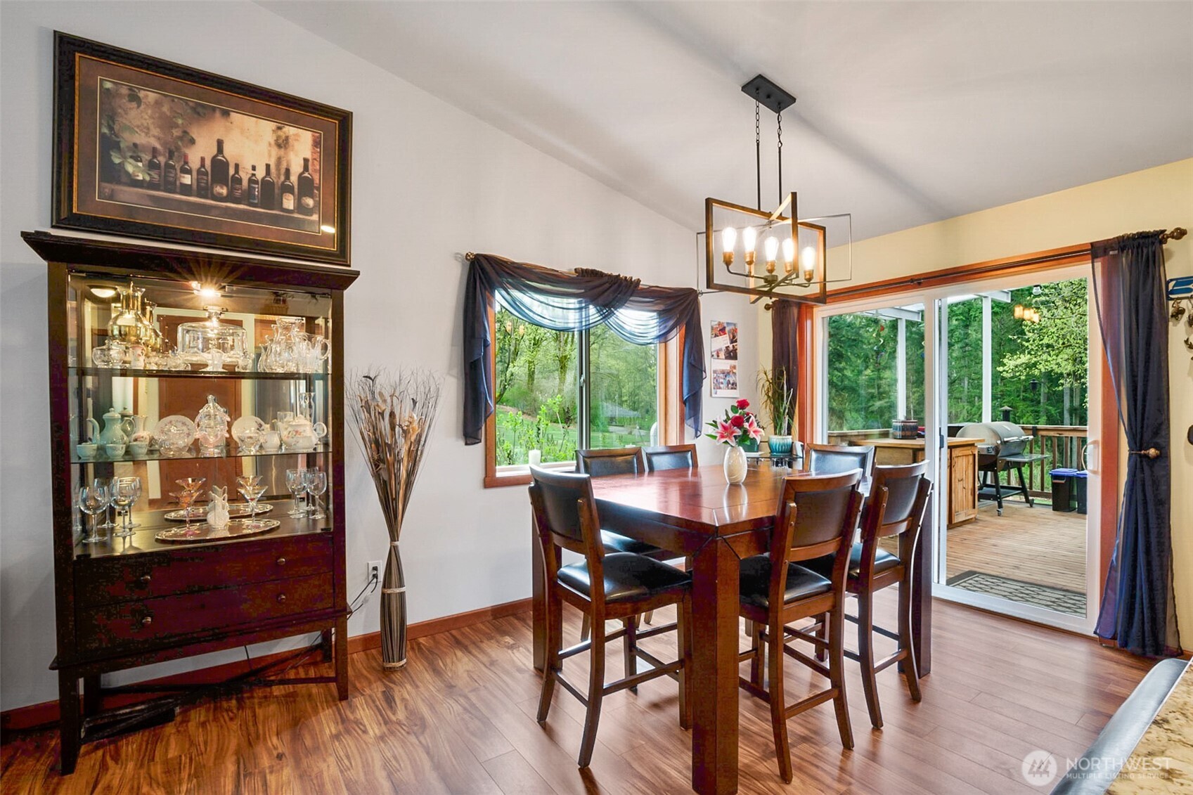 1317 252nd Street Property Photo 6