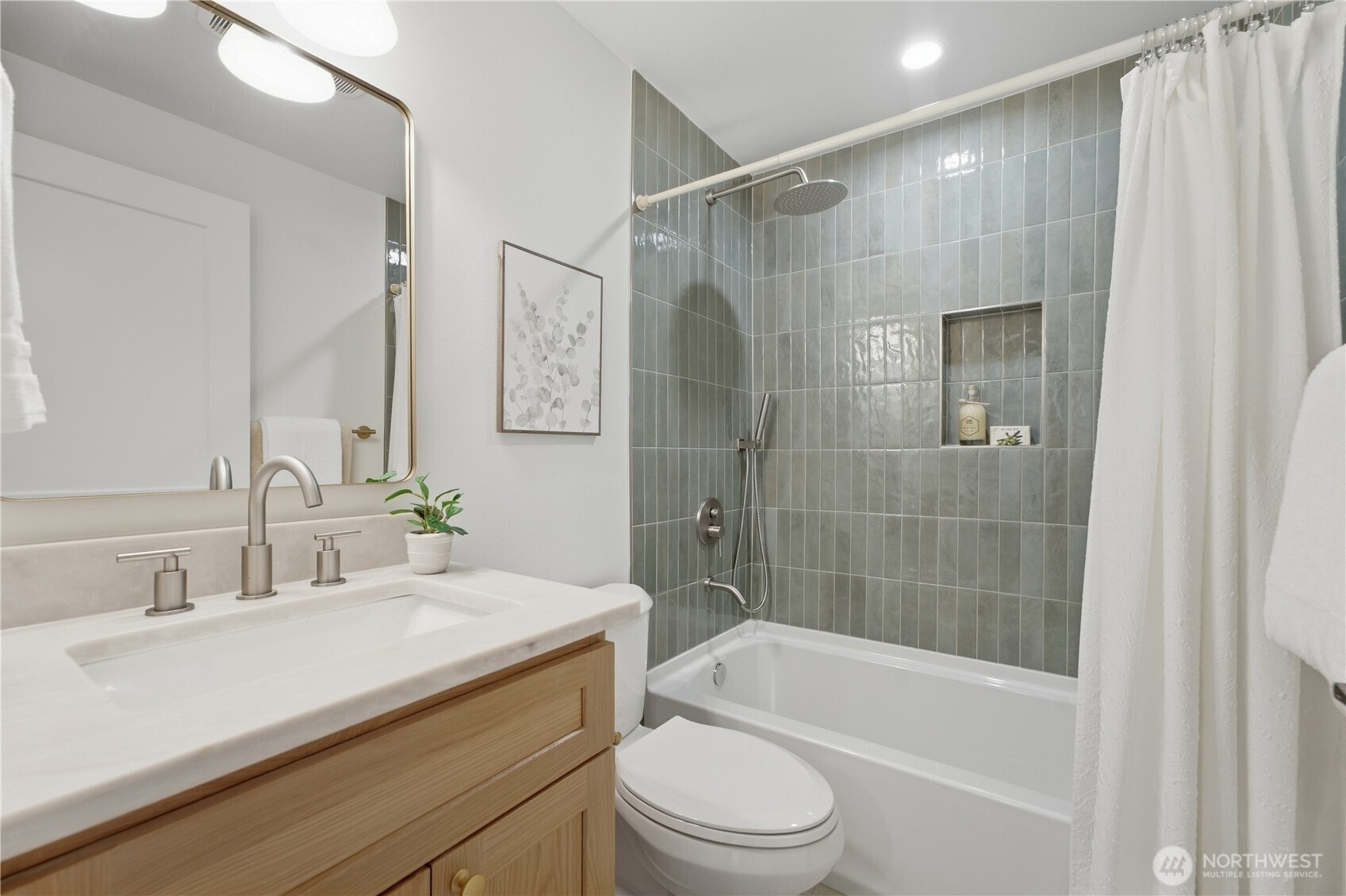633 221st Street Property Photo 24