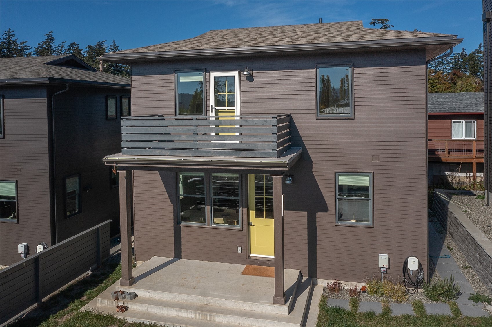 429 Pine Street B Property Photo 2