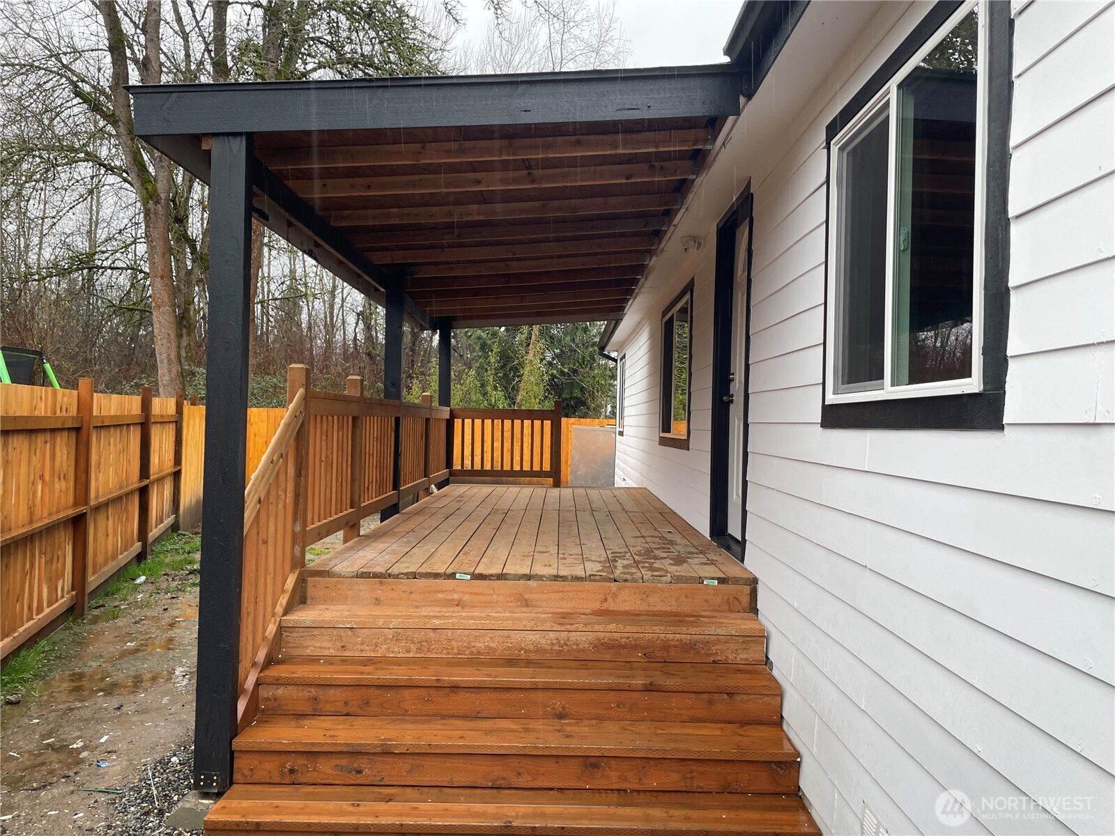 827 West Valley Highway 46 Property Photo 1