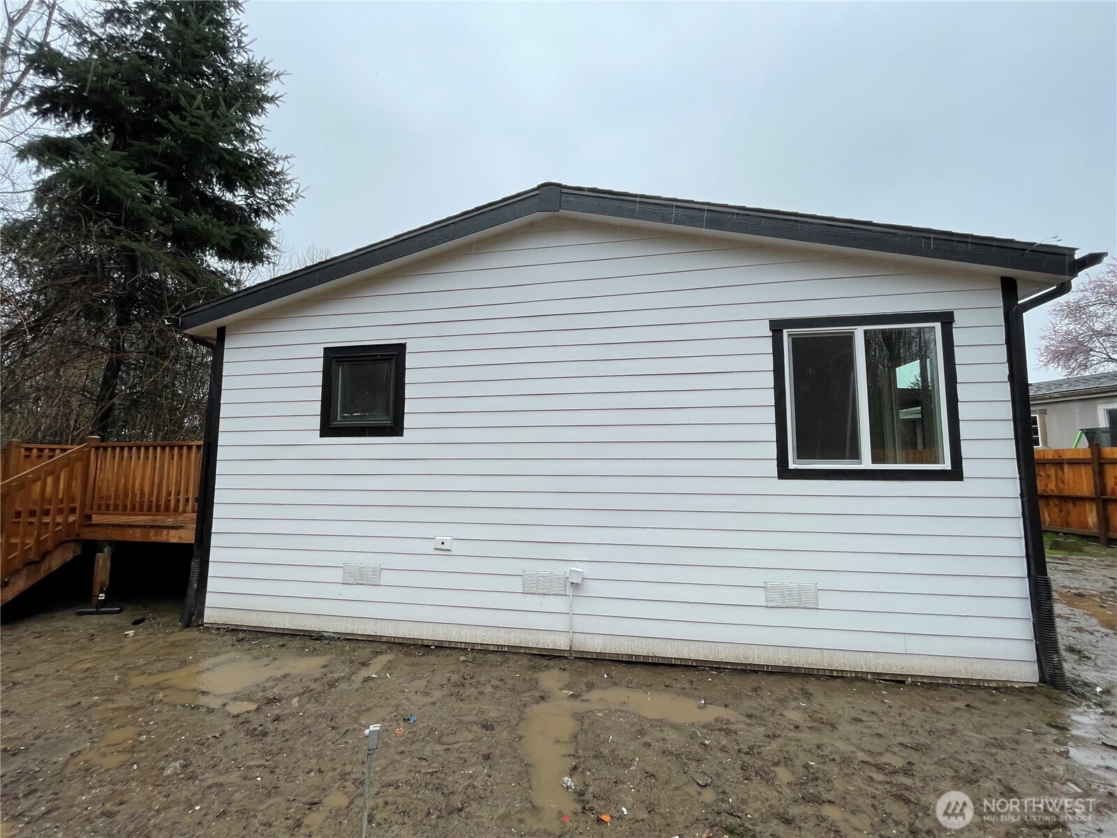 827 West Valley Highway 46 Property Photo 2