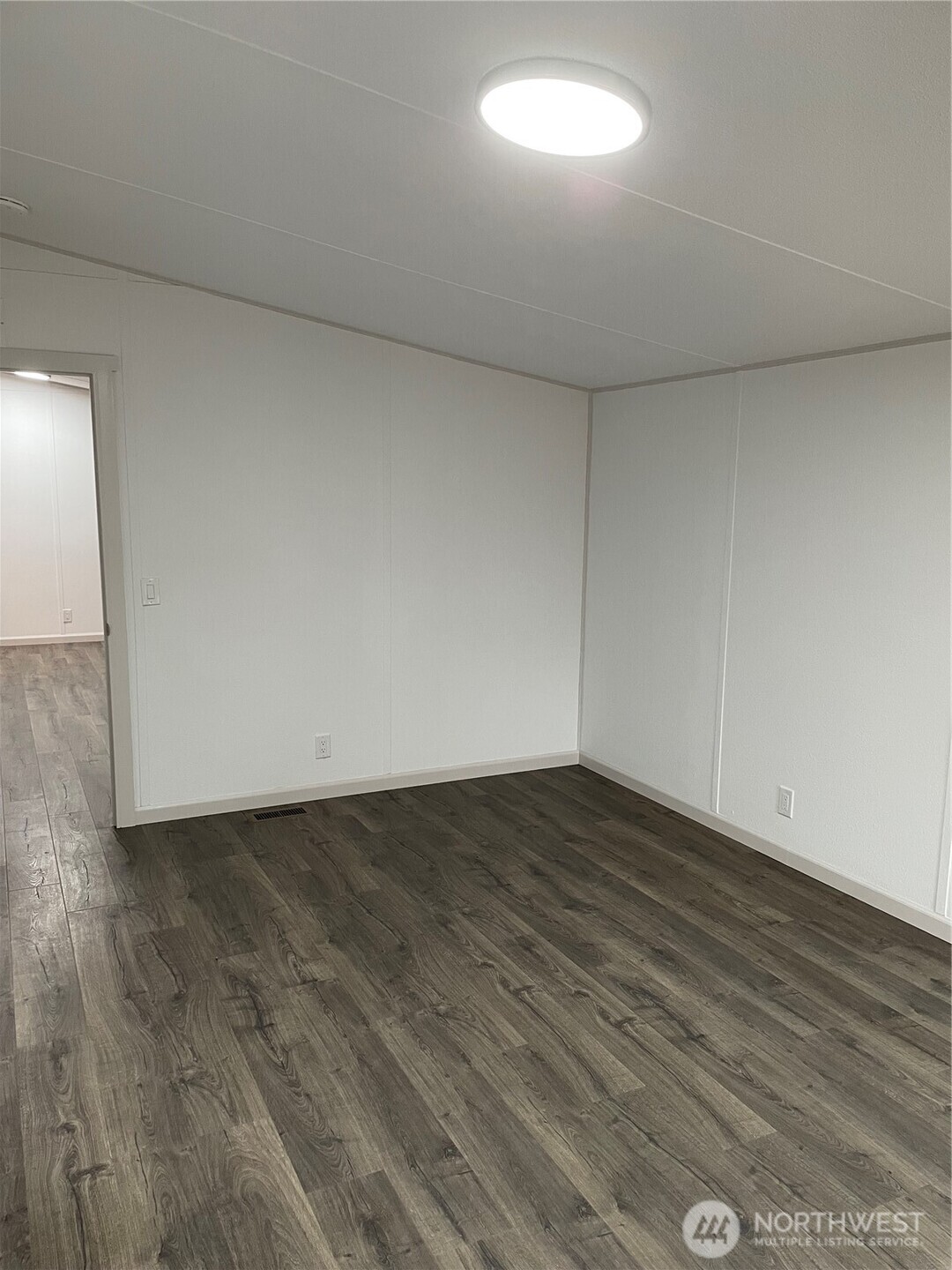 827 West Valley Highway 46 Property Photo 19