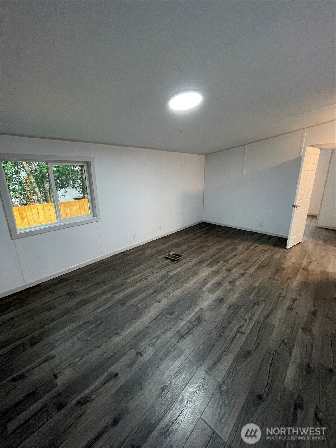 827 West Valley Highway 46 Property Photo 29