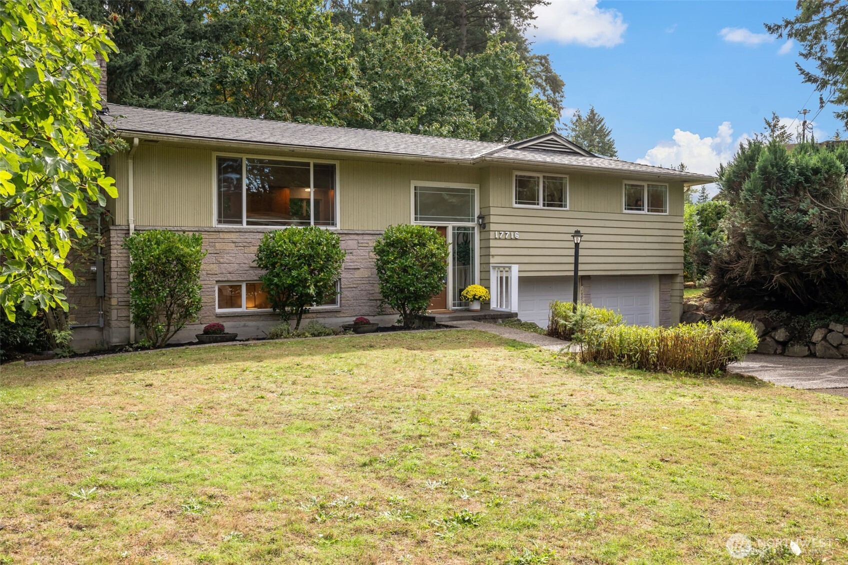17716 Densmore Avenue Property Photo 1