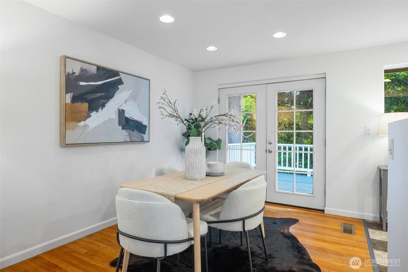 17716 Densmore Avenue Property Photo 11