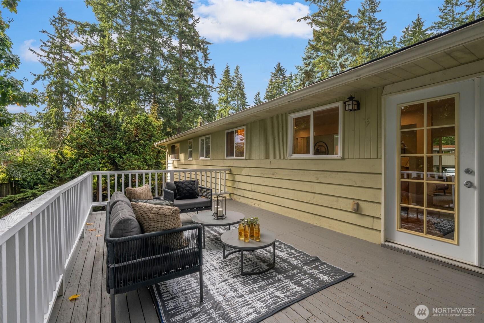 17716 Densmore Avenue Property Photo 13