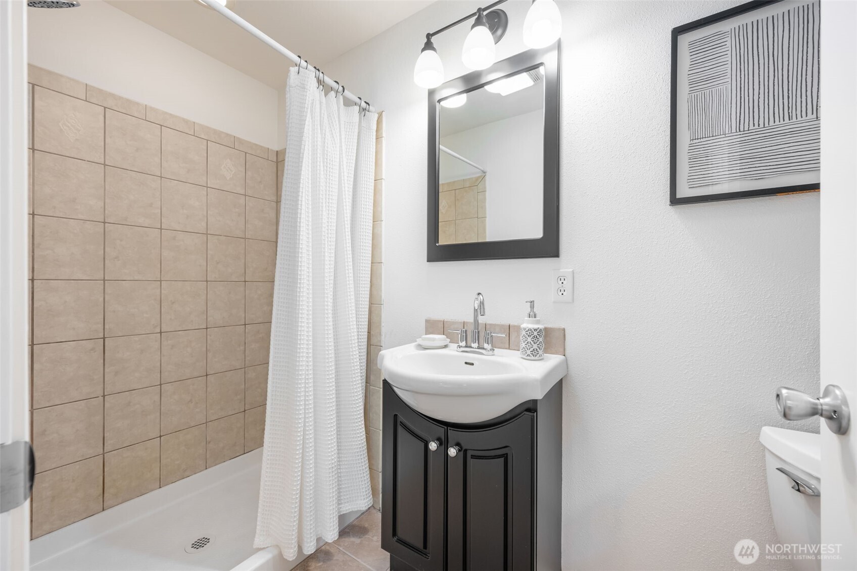 17716 Densmore Avenue Property Photo 24