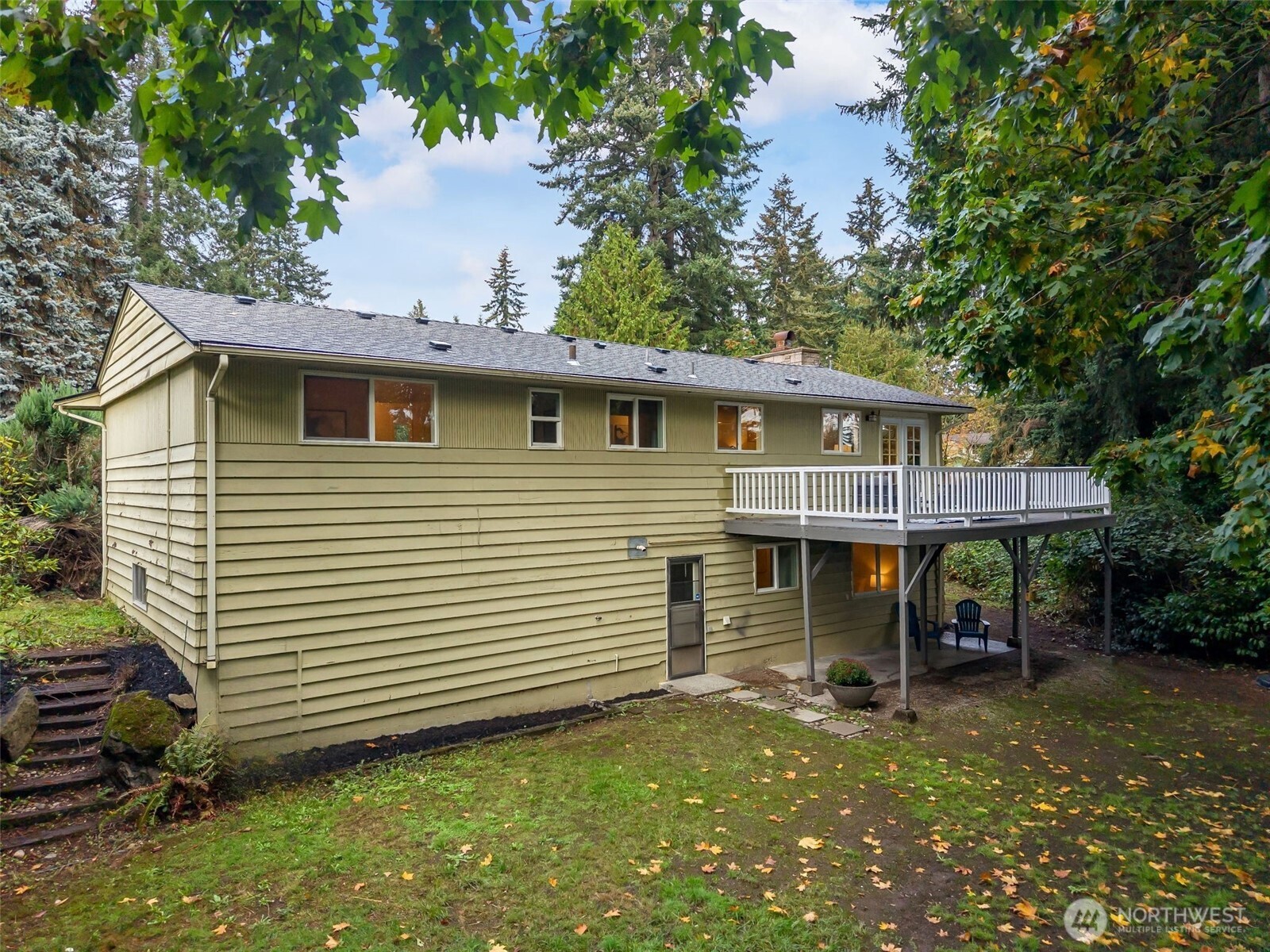 17716 Densmore Avenue Property Photo 32