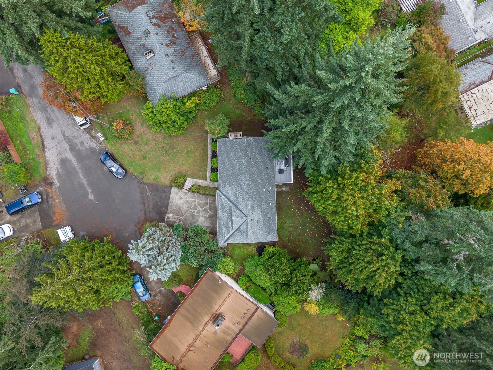 17716 Densmore Avenue Property Photo 39
