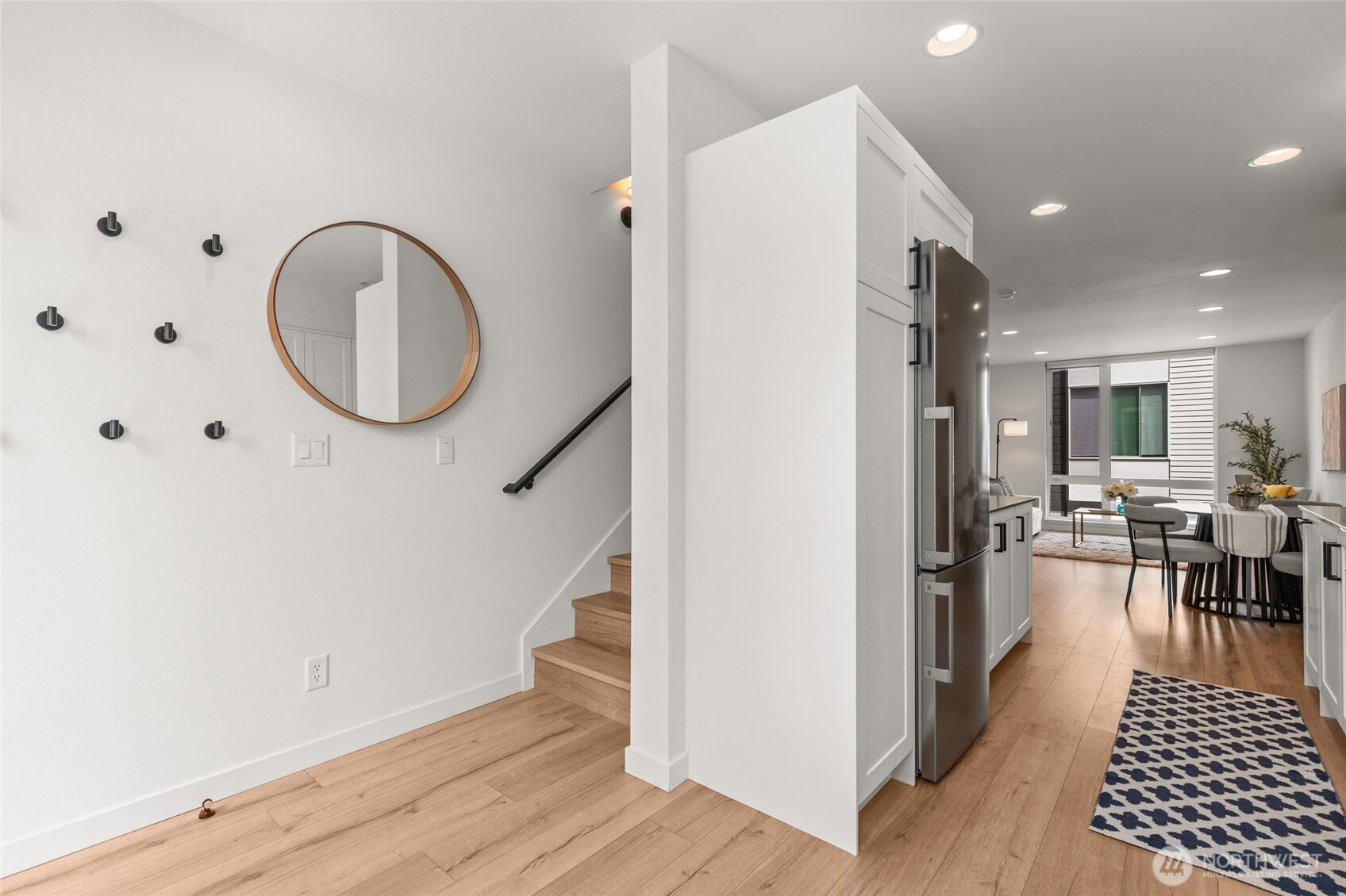 2106 Ne 85th Street E Property Photo 5