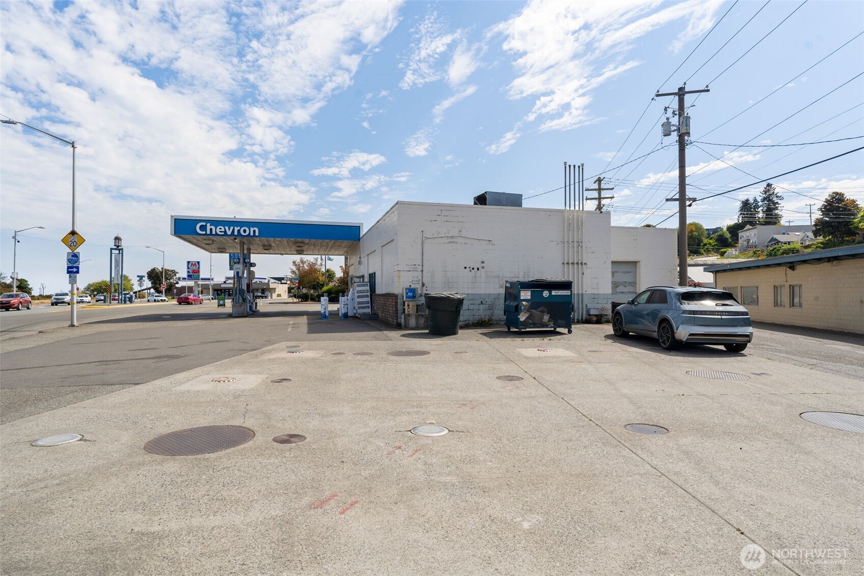 402 Marine Drive Property Photo 7