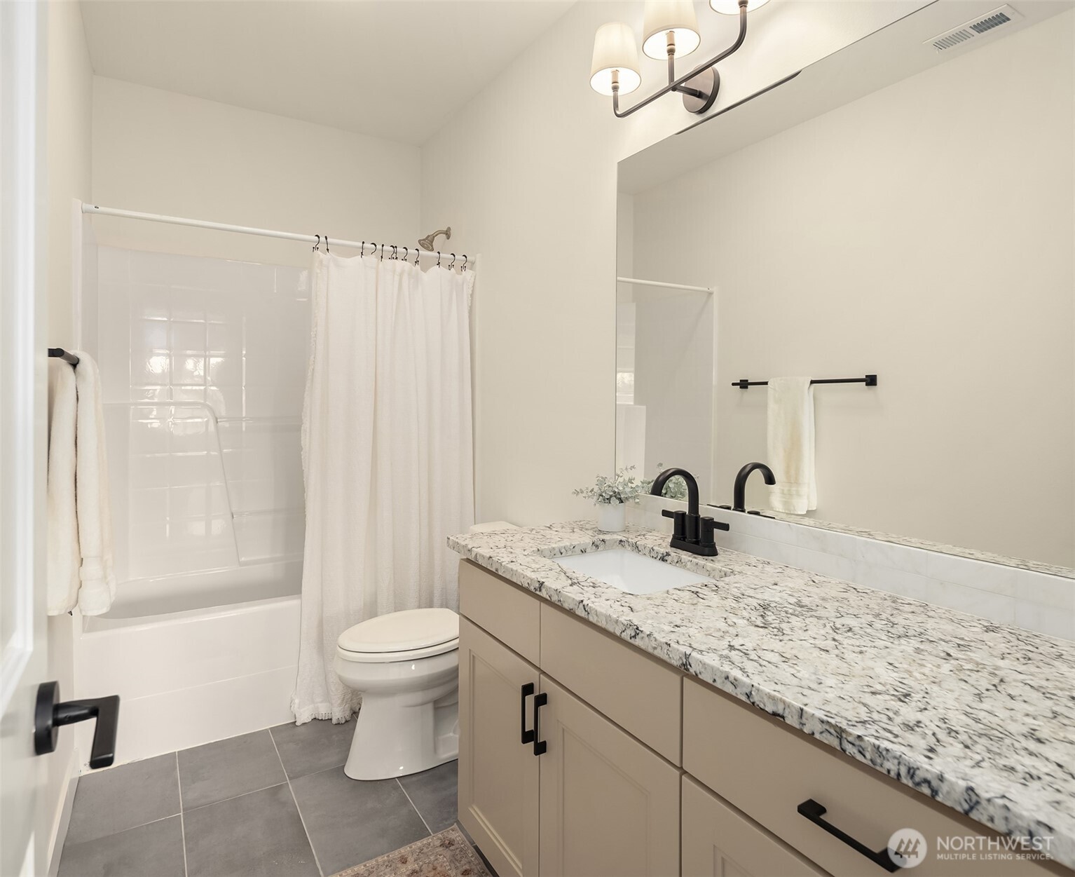 18619 Ne Woodinville-duvall Road Property Photo 35