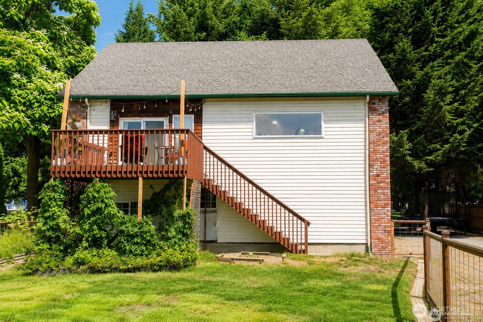 1580 Monroe Street Property Photo 4