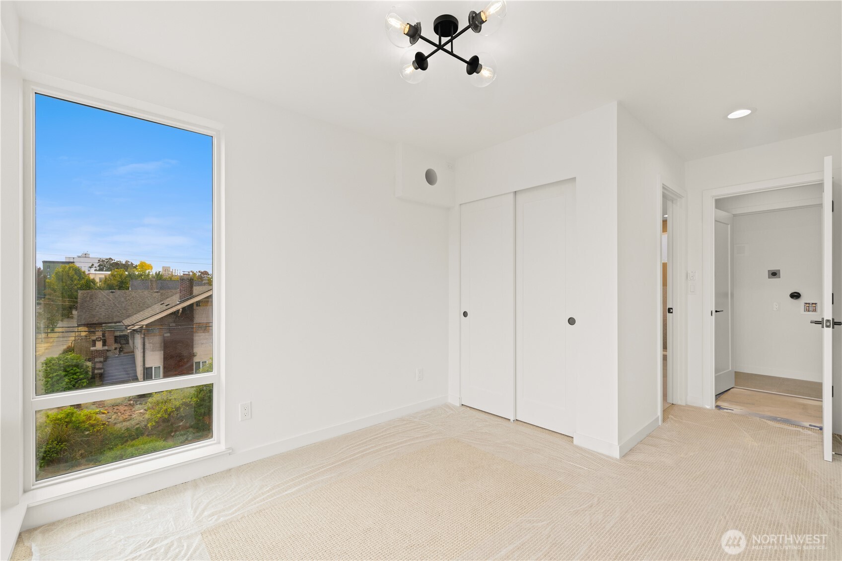 4701 C Wallingford Avenue Property Photo 14