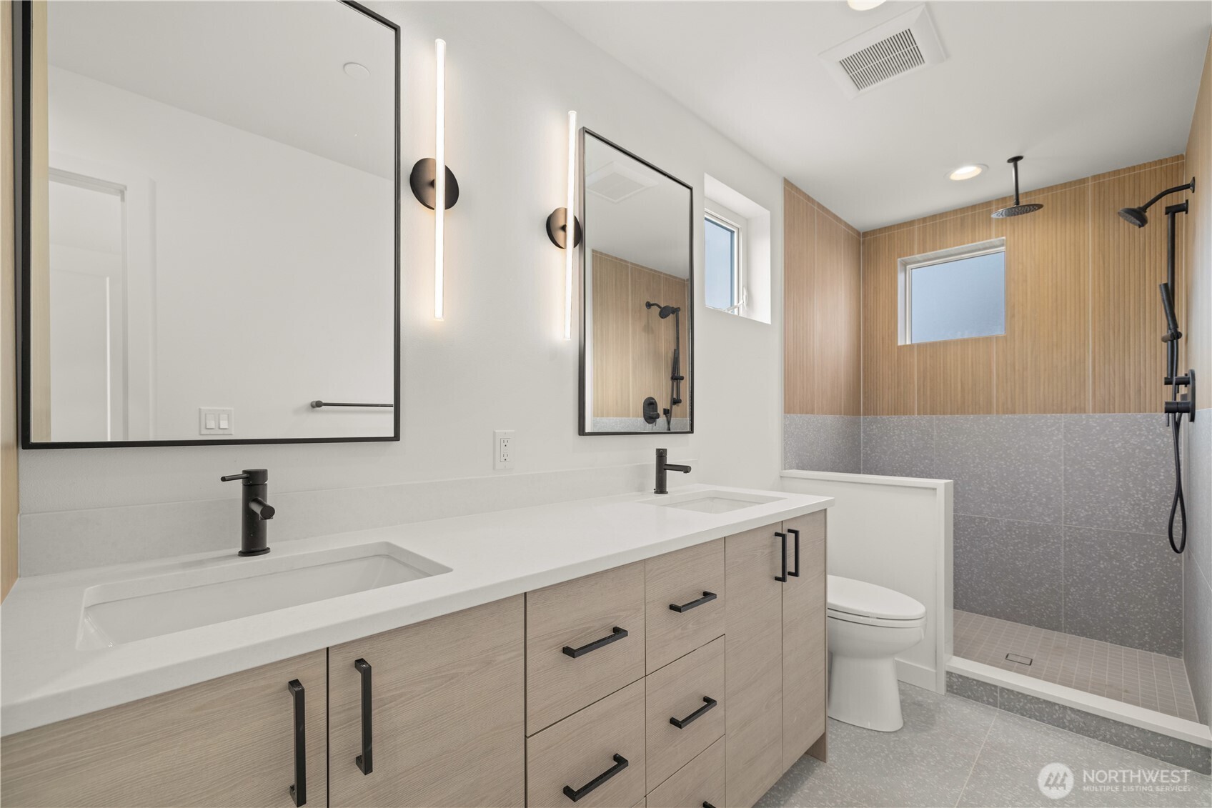 4701 C Wallingford Avenue Property Photo 17