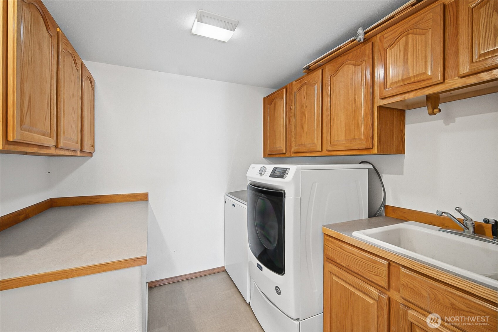 3780 N Heather Place Property Photo 28