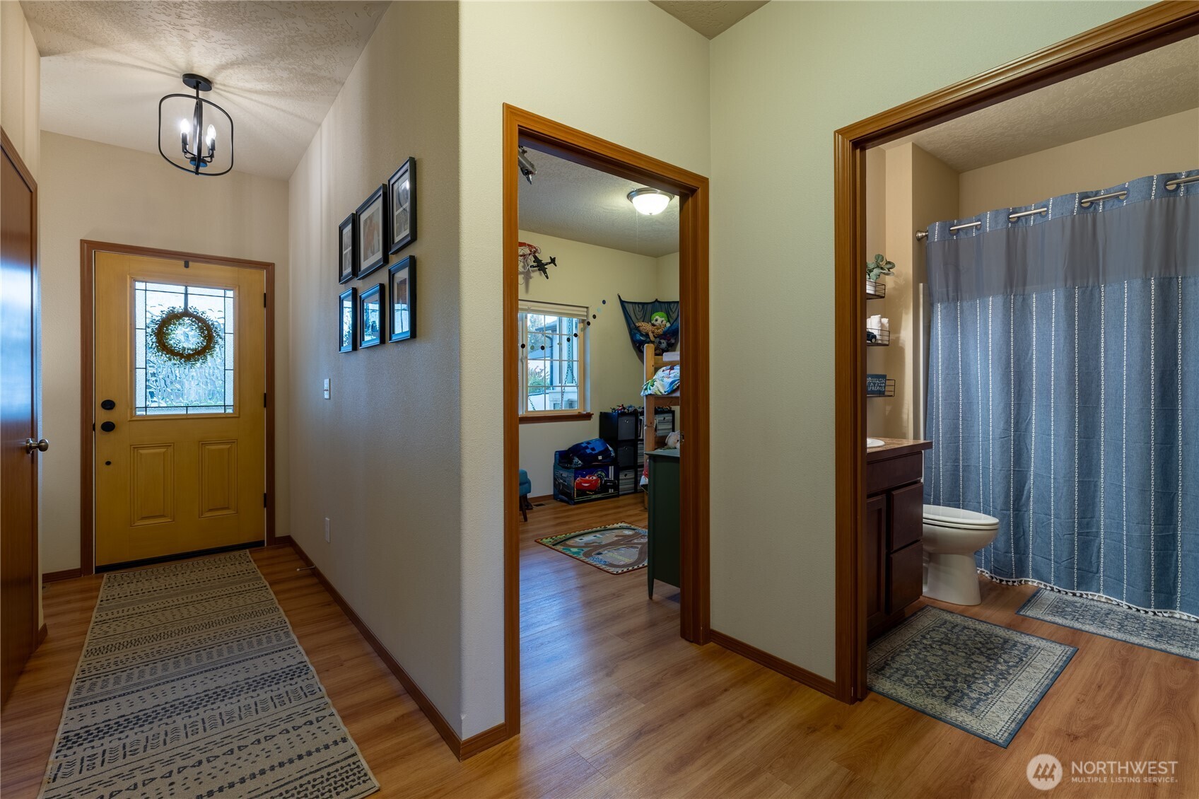 1513 E First Court Property Photo 14