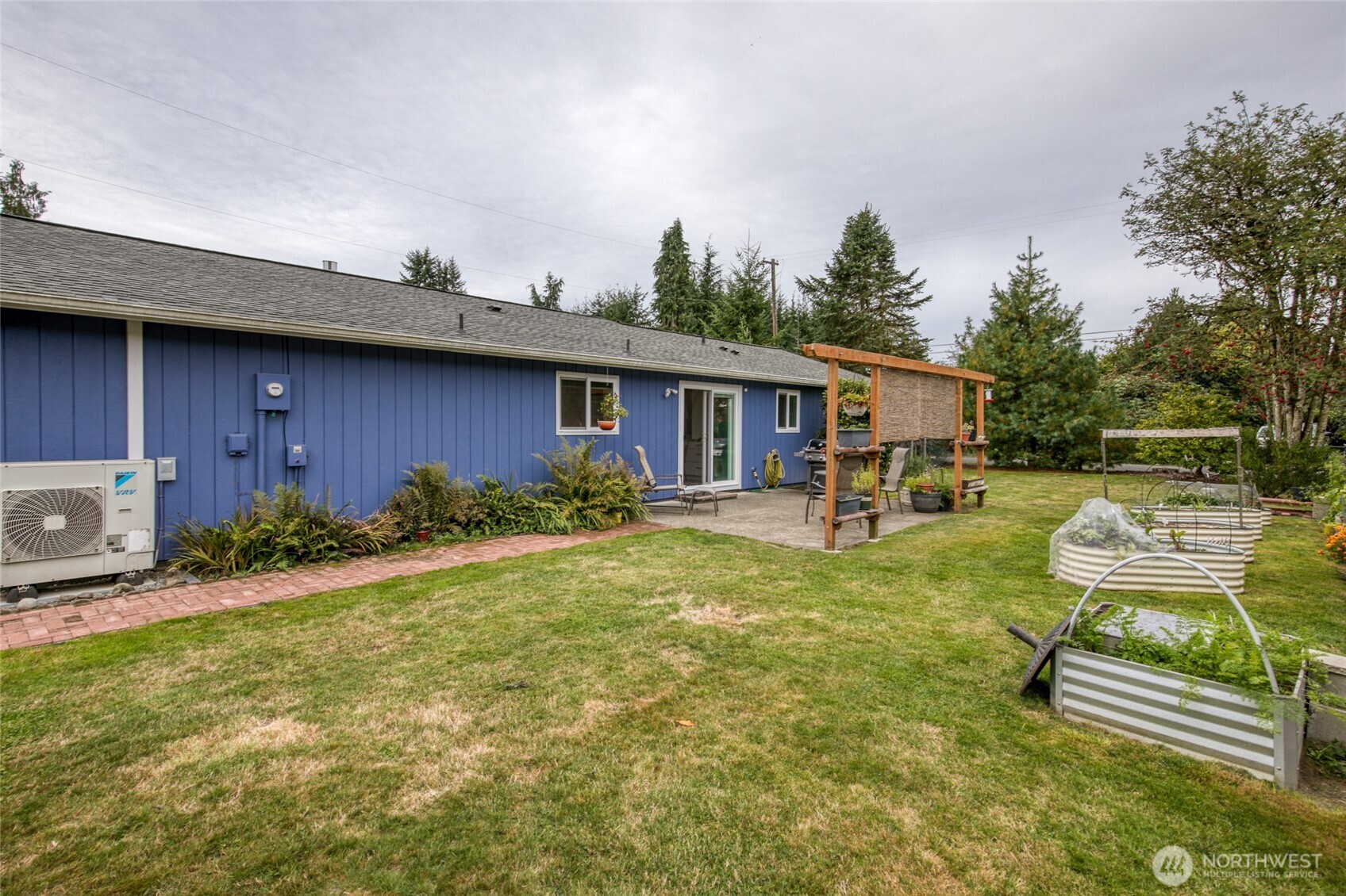 1104 E Fairview Lane Property Photo 32