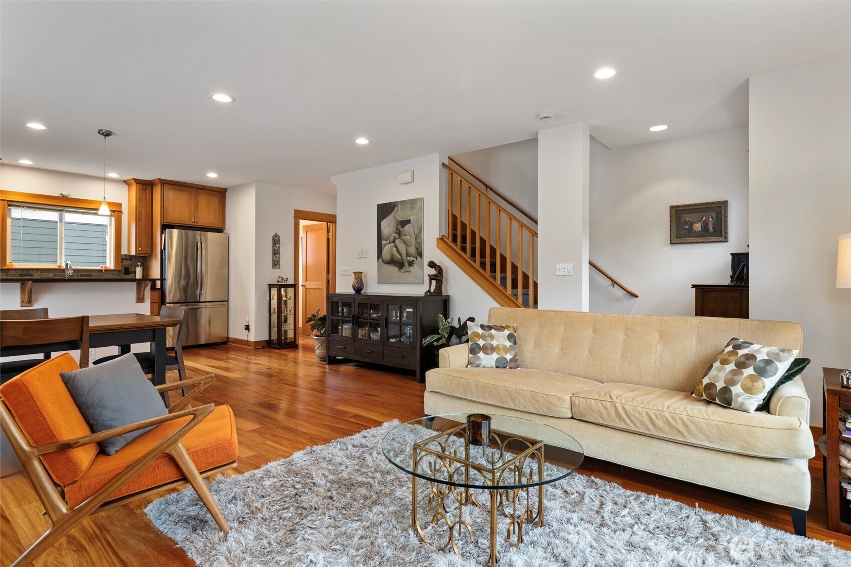 4122 A 42nd Avenue Property Photo 4