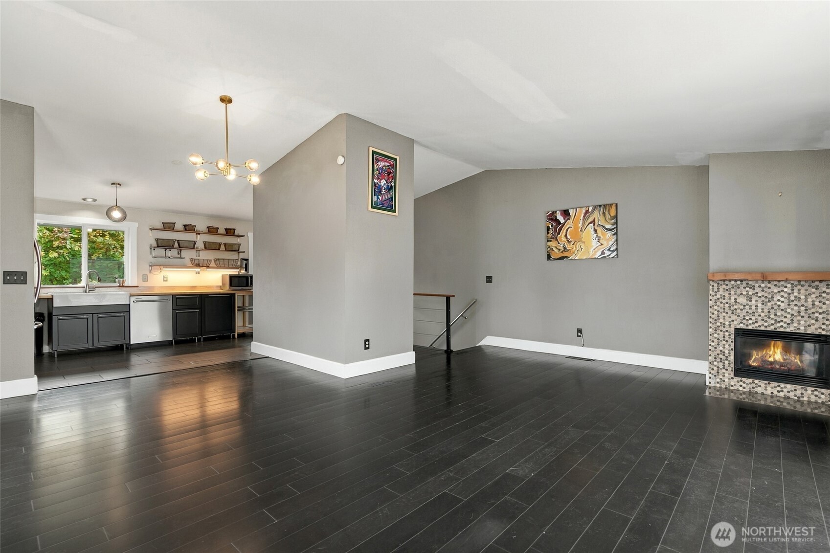 365 Se Valley View Way Property Photo 4
