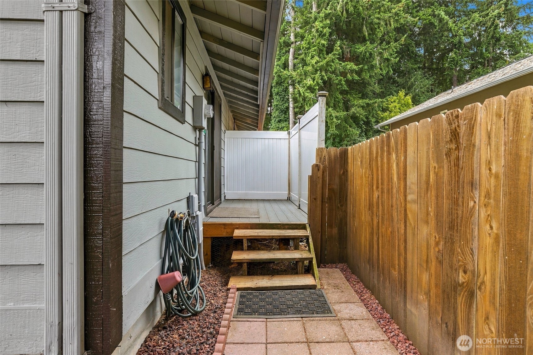 365 Se Valley View Way Property Photo 27