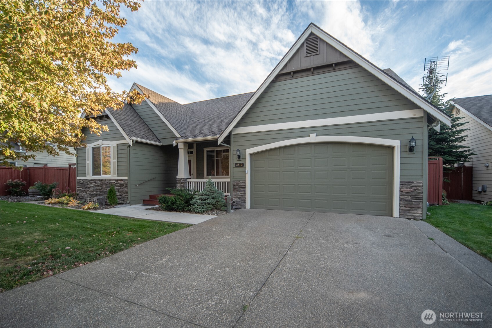 2510 Carriage Loop Property Photo 1