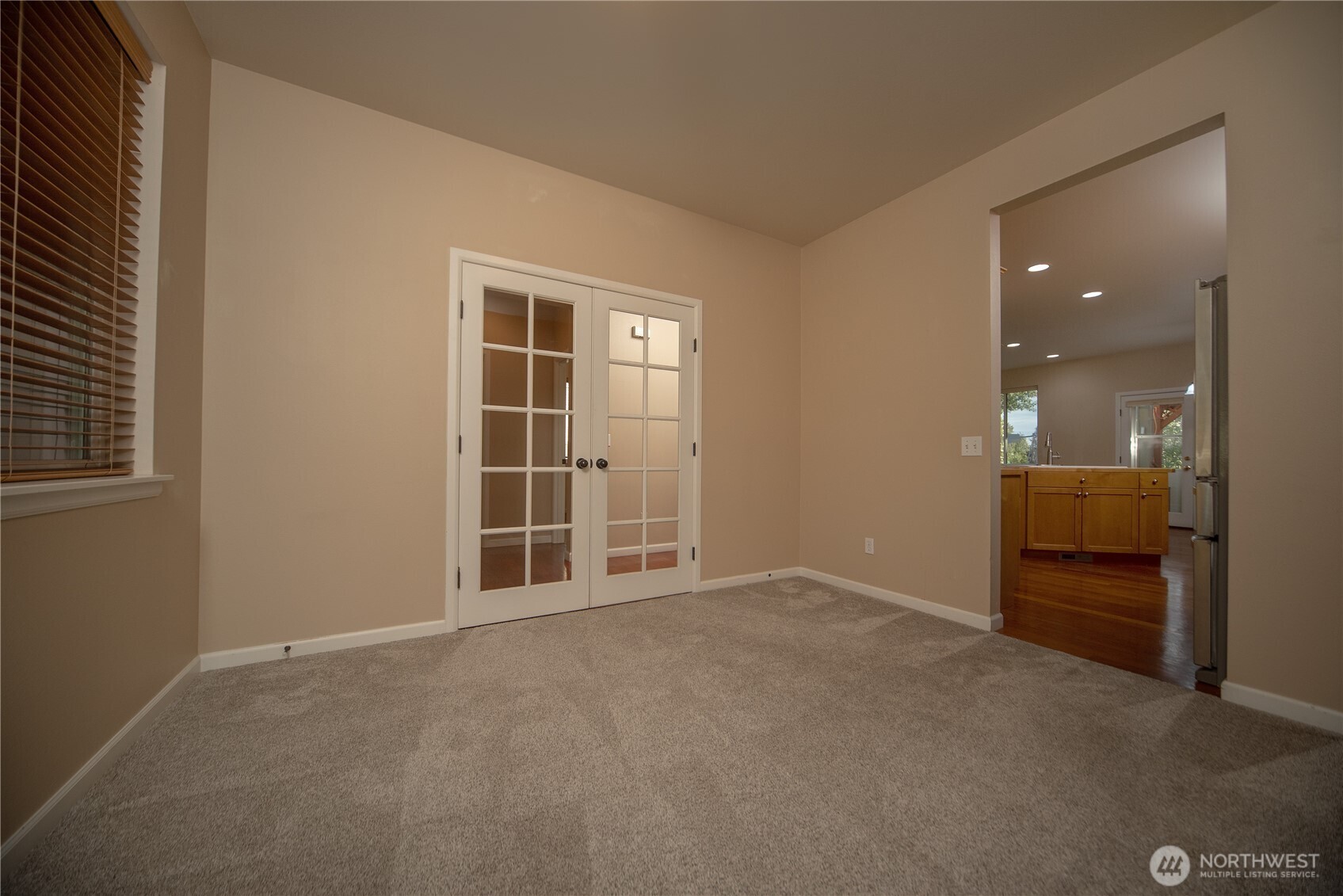 2510 Carriage Loop Property Photo 6