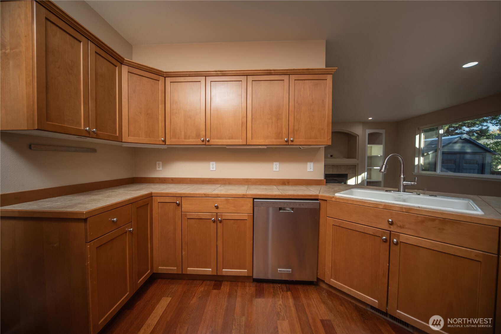 2510 Carriage Loop Property Photo 10
