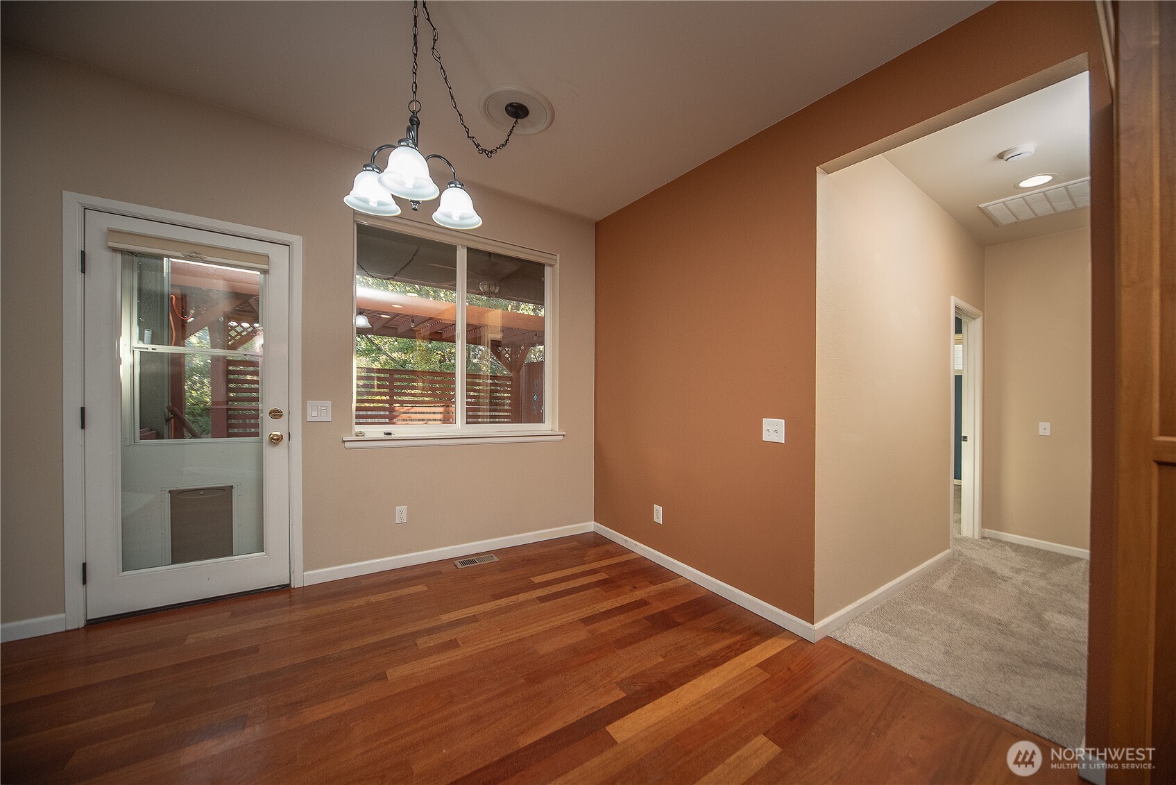 2510 Carriage Loop Property Photo 15