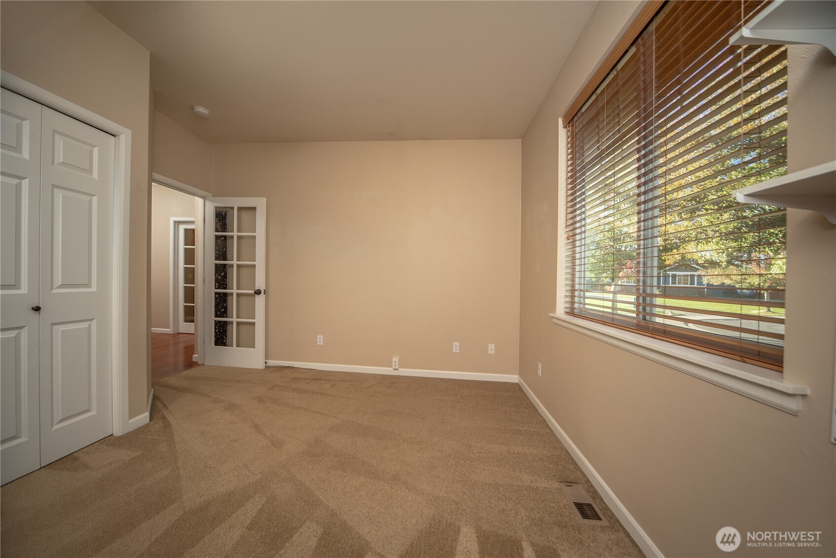 2510 Carriage Loop Property Photo 21
