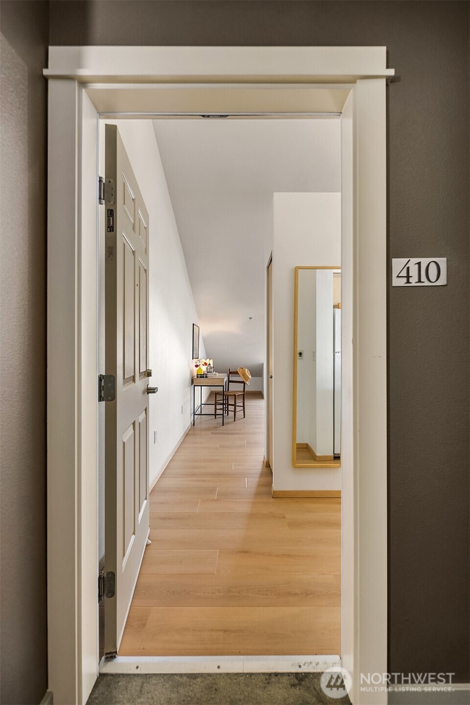 812 5th Avenue 410 Property Photo 2