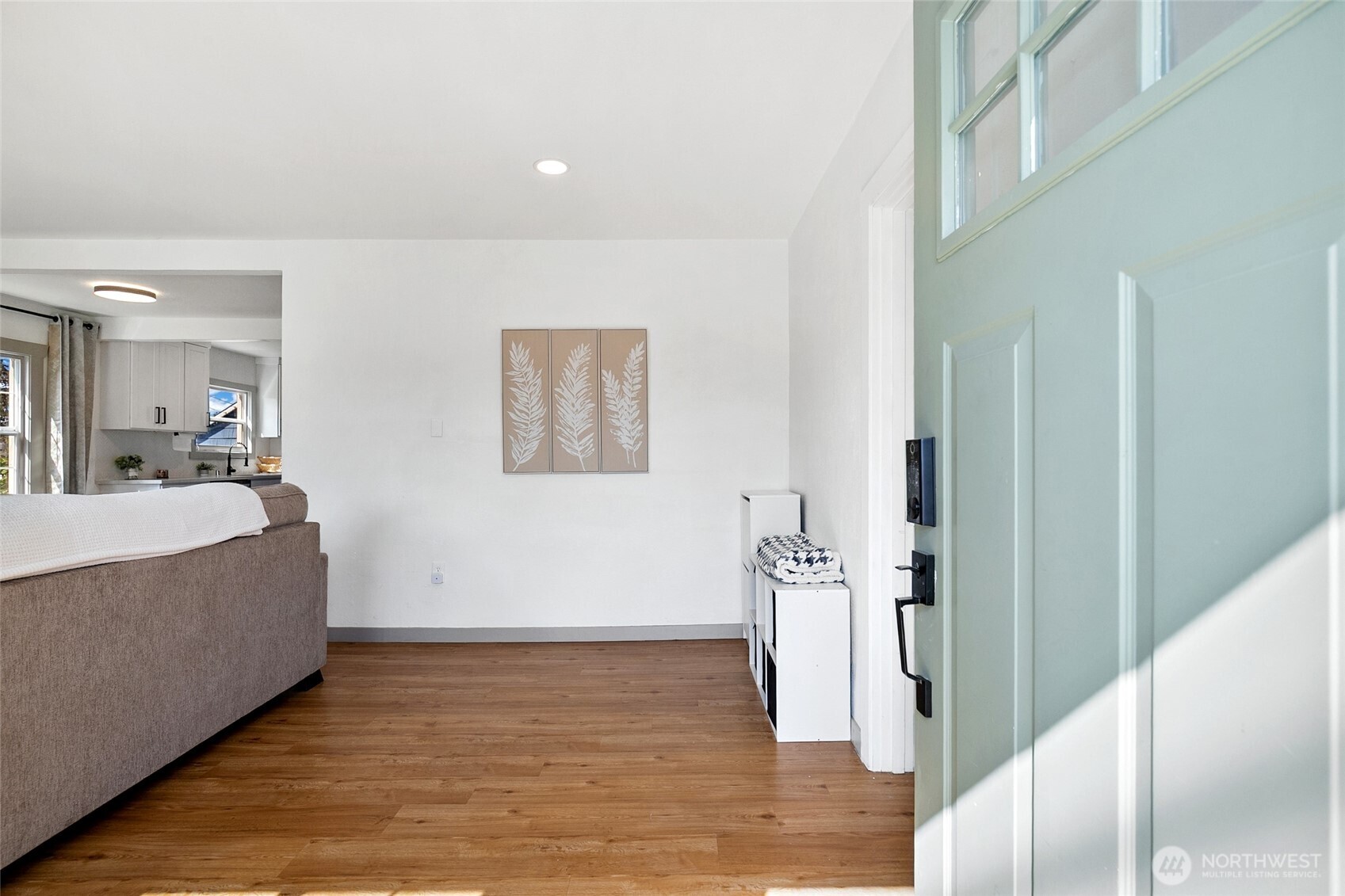 435 E 64th Street Property Photo 2